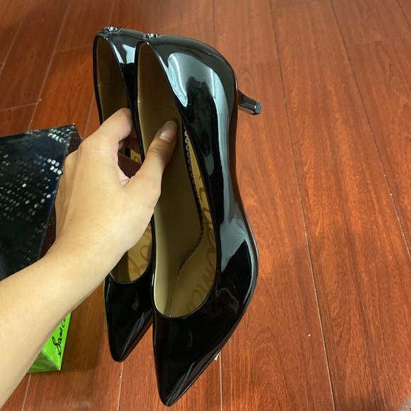 Sal Edelman Black Glossy Kitten Heels - Picture 4 of 6